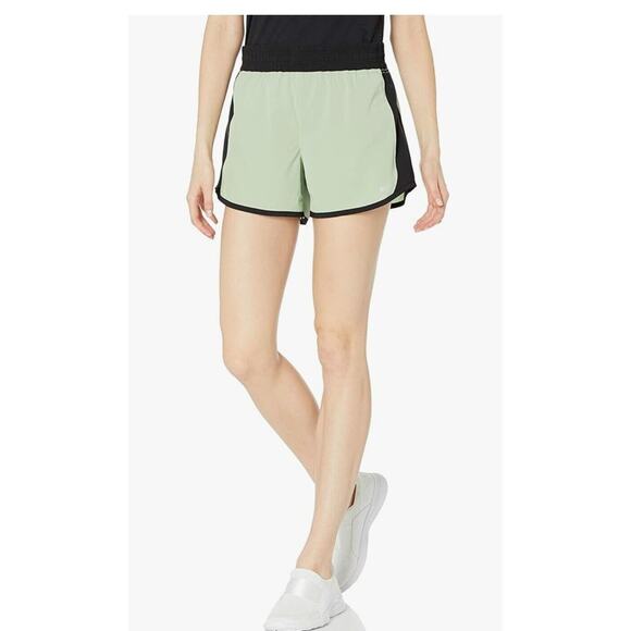 Amazon Essentials Women's 4" Stretch Woven Running Short‎ Size M - Picture 11 of 12